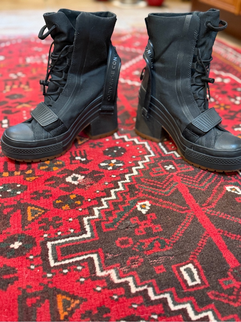 Converse Women’s Black Platform Tactical Boots - Picture 2 of 4